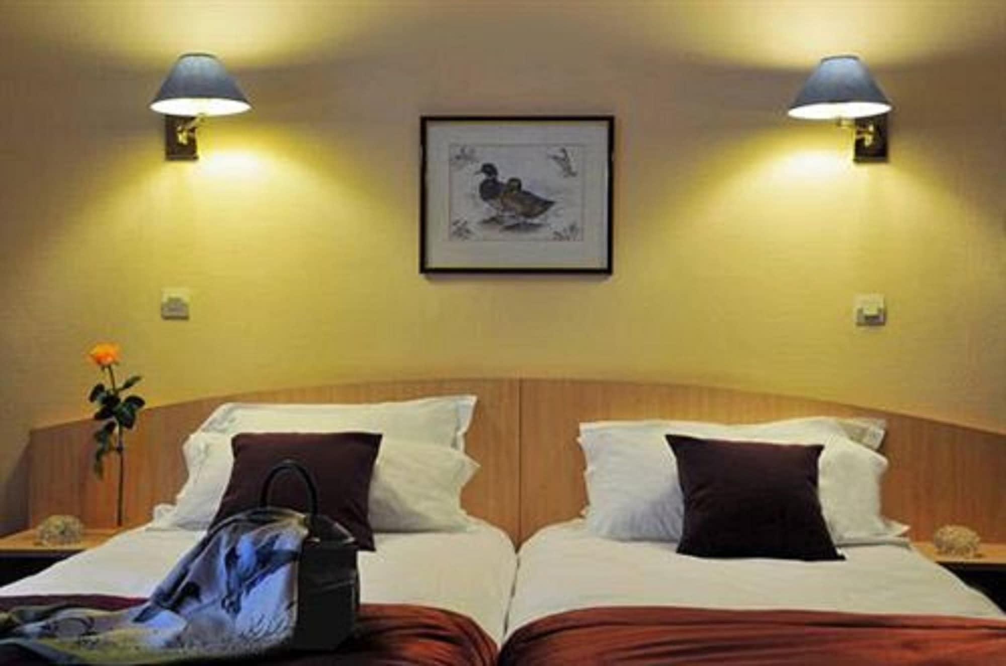 Hotel Kabanel By Happyculture Париж Екстериор снимка